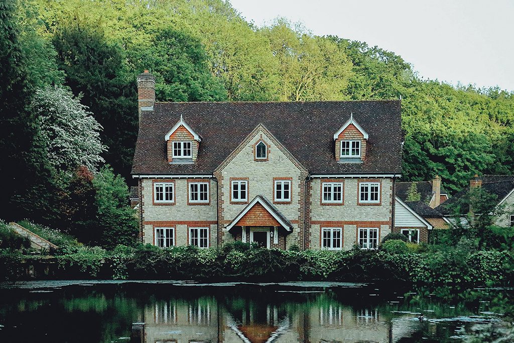 cumperi o casa in UK